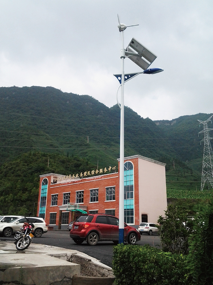 太陽能LED路燈_農村太陽能路燈_太陽能路燈一般多少錢